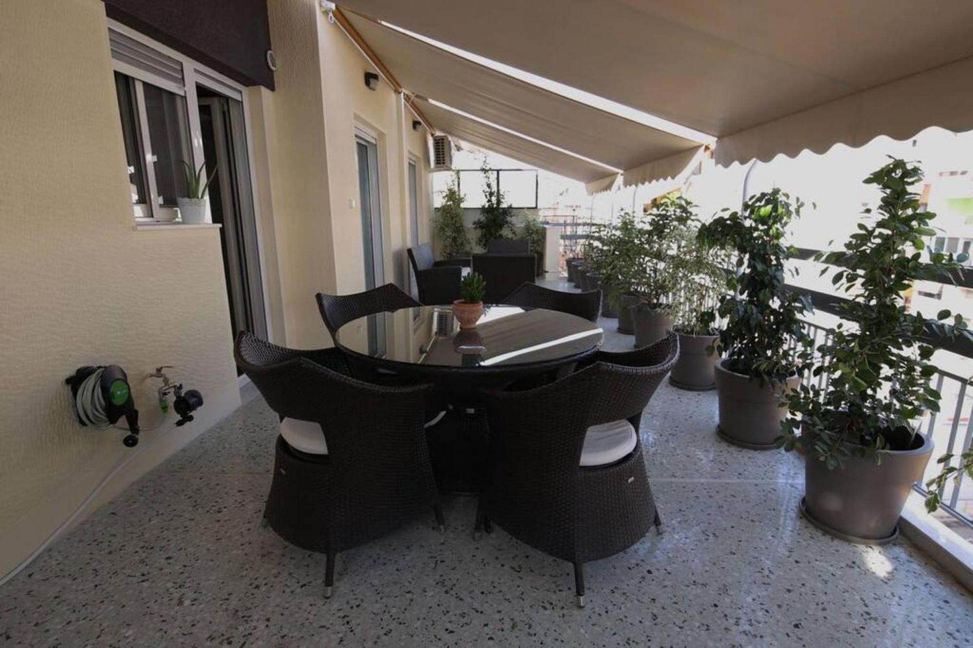 Penthouse Lux Flat With 2 Bd Next To Larissis Apartamento Atenas Exterior foto